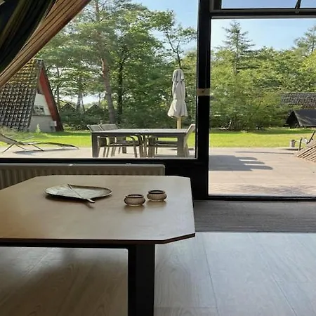 Holiday home Dine & Unwind Vacation Spot, Cleaning Included