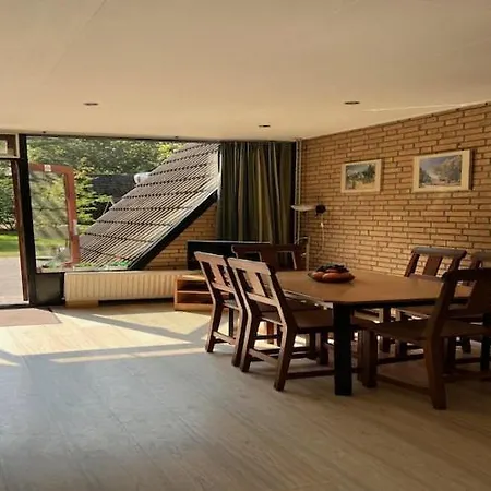Holiday home Dine & Unwind Vacation Spot, Cleaning Included