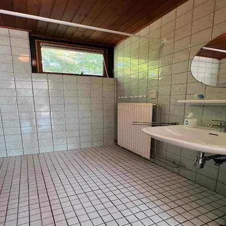 Dine & Unwind Vacation Spot, Cleaning Included * Stramproy